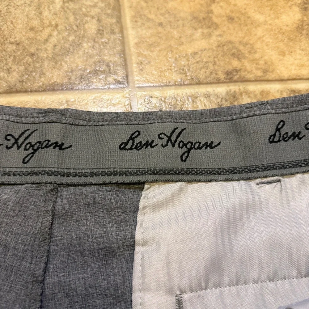 Ben Hogan Mens 44 Heather Grey Performance Golf Shorts Stretch Flat Front WT4414